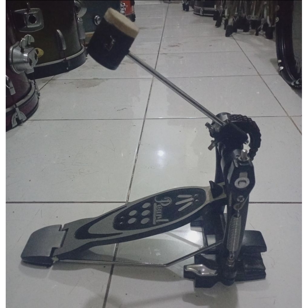 Pedal drum Pearl