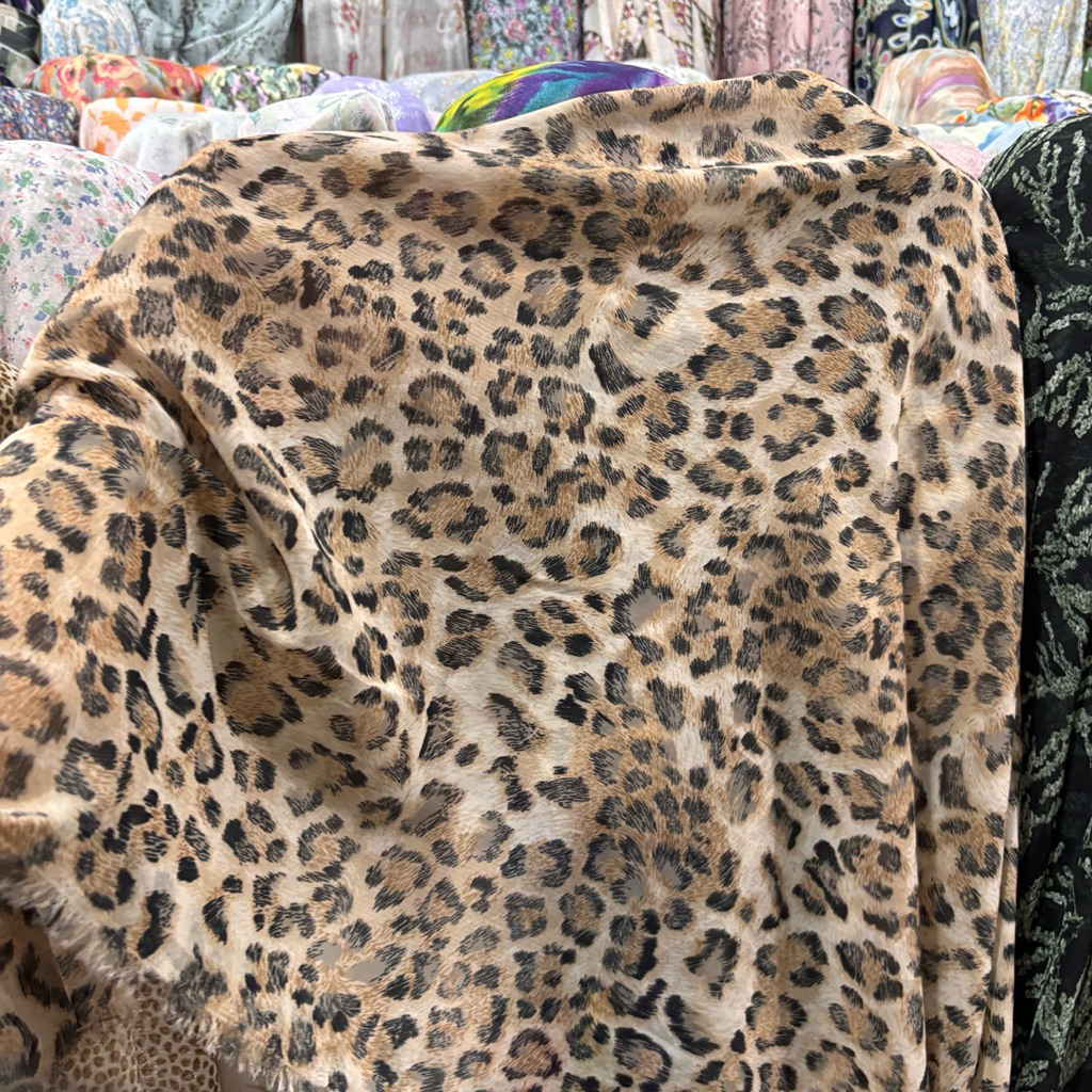 Kain Ceruty Babydoll Motif Leopard Macan Tutul - Bahan Gamis & Tunik Mewah - Ceruti Premium Import H