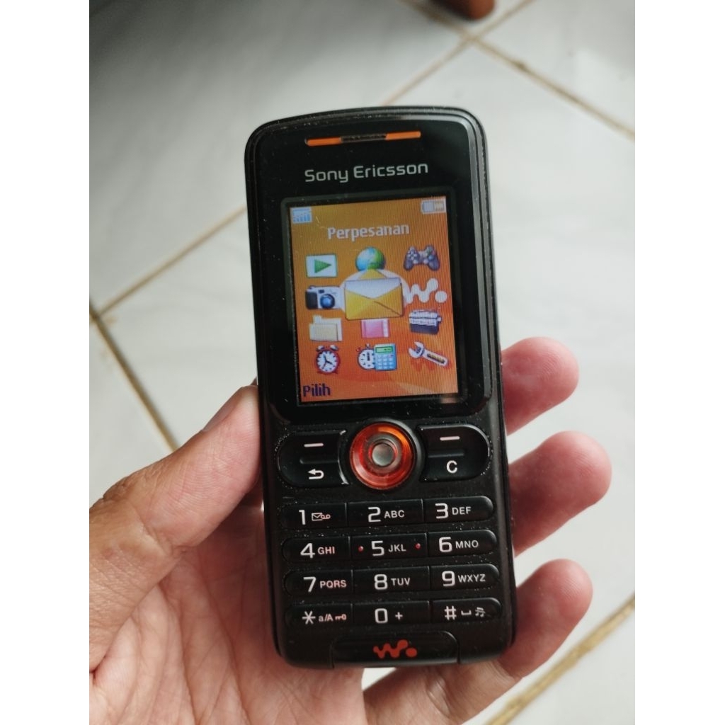 Sony Ericsson w200 i walkman