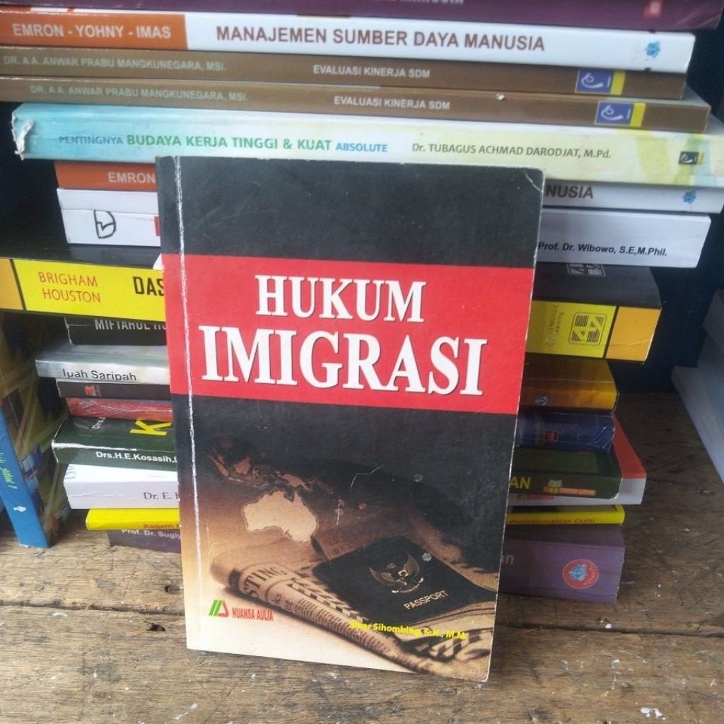 buku bekas hukum imigrasi