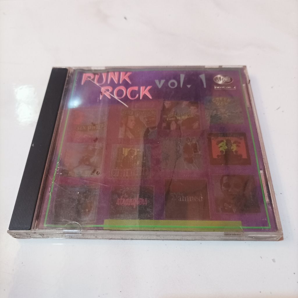 CD MP3 Audio Music Punk Rock Vol 1 The Clash Ramones Green Day Strangler dll