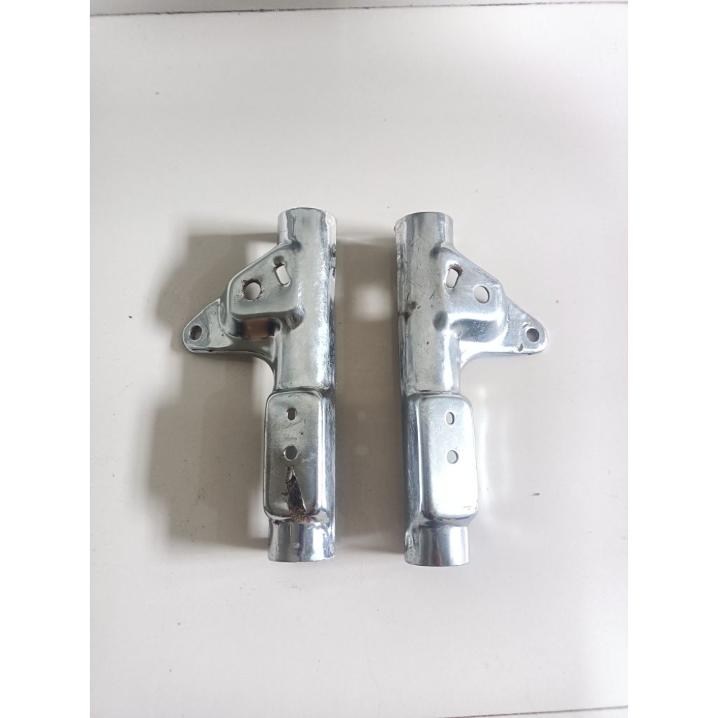 kupingan lampu honda win 100 original braket lampu depan honda win 100 original