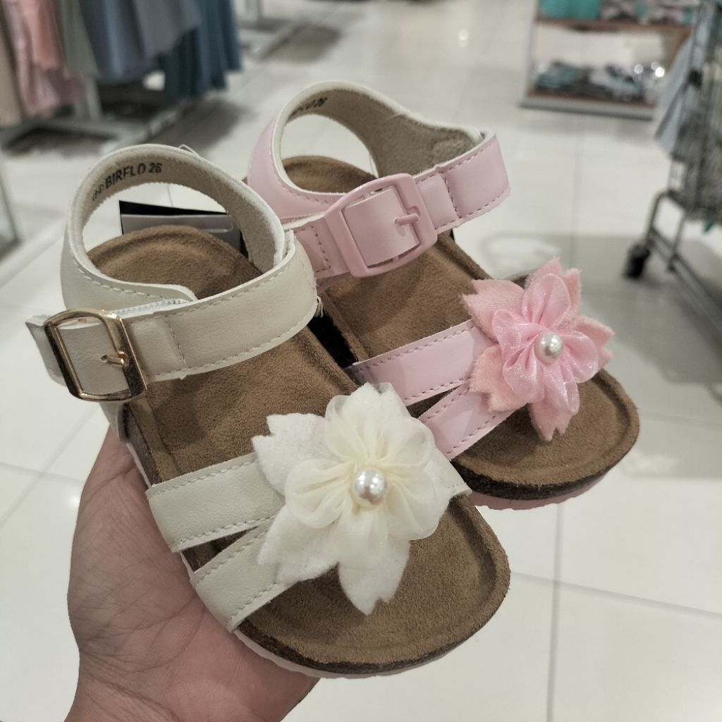 Sepatu sandal anak Cewek brand NEVADA by Matahari (