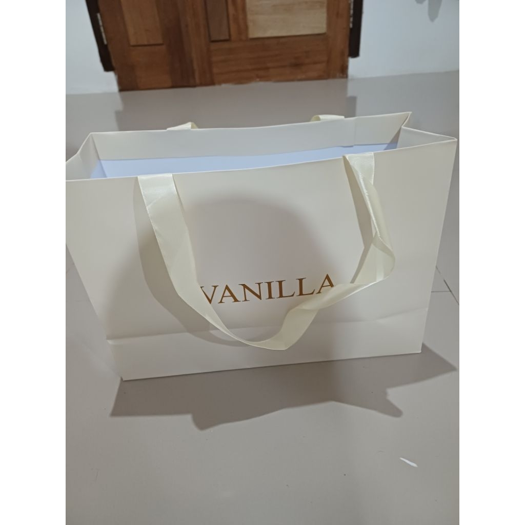 Paper bag Vanilla Hijab / Jastip Vanilla Hijab