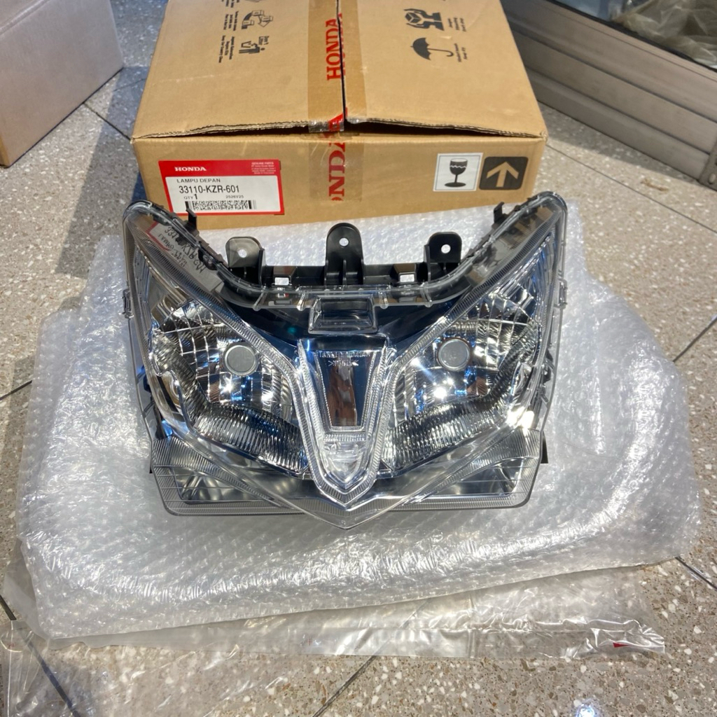 33110 KZR 601 REFLEKTOR LAMPU DEPAN VARIO Fi 125 OLD 2012-2014 ORIGINAL AHM