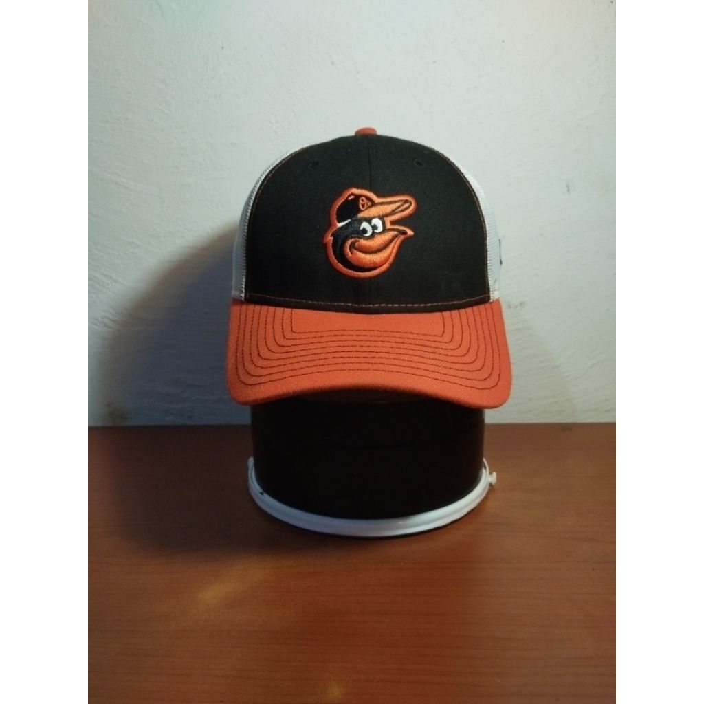 Topi MLB Orioles x New Era Built up