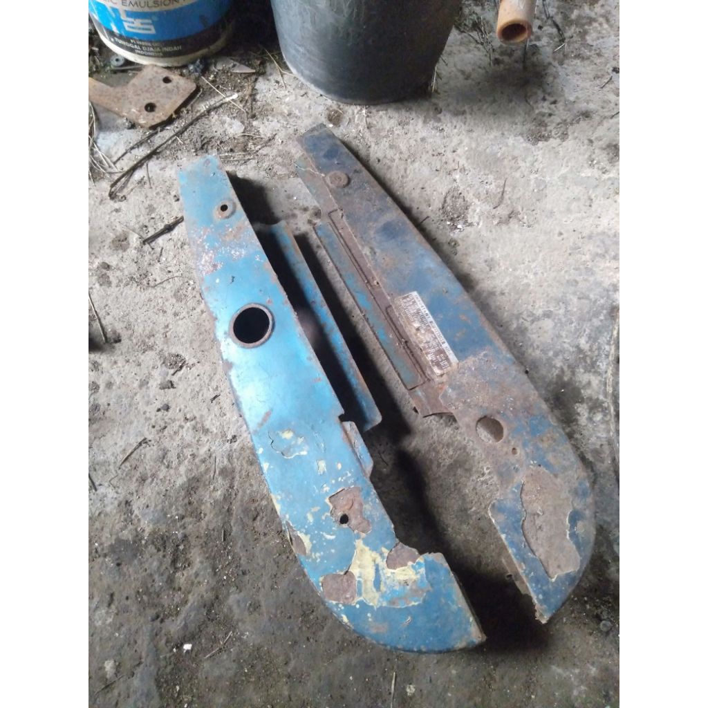 katengkas tutup rantai original Honda c50 c70 warna biru