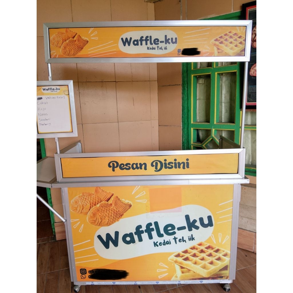 Booth Portable gerobak Jualan Second - Cocok untuk UMKM