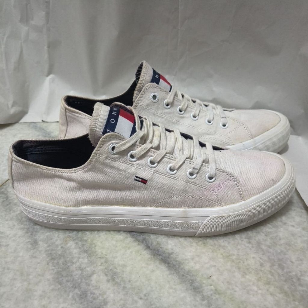 Sepatu Pria Preloved Size 44 28cm – Tommy Jeans Canvas