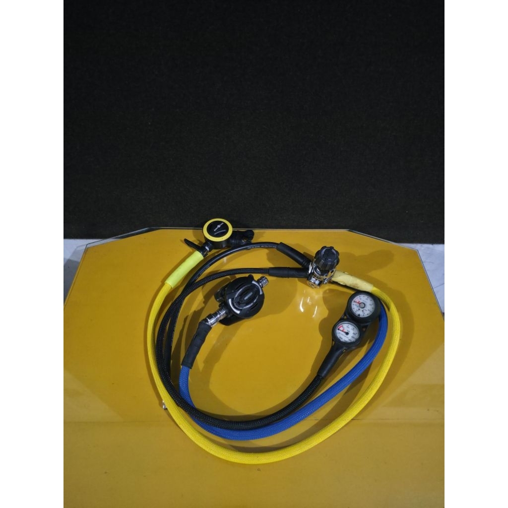 Regulator Apeks XTX 200 scuba diving selam underwater