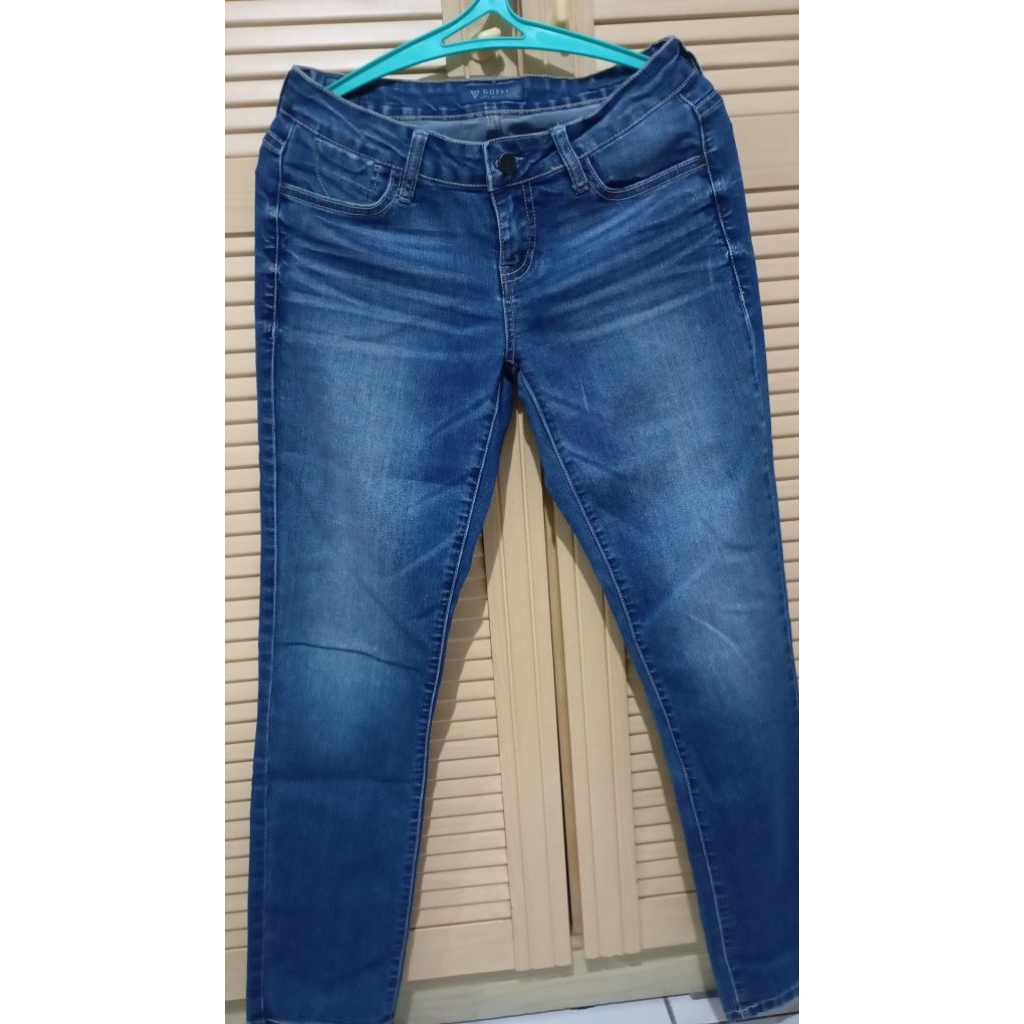 Celana Guess