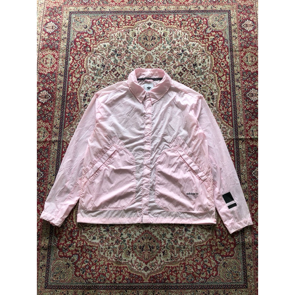 A Didas nmd nylon coach jacket Vintage A didaas trefoil jacket i023