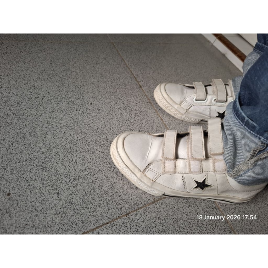 preloved sepatu converse