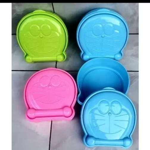KOTAK MAKAN DORAEMON / BEKAL ANAK / OMPRENG