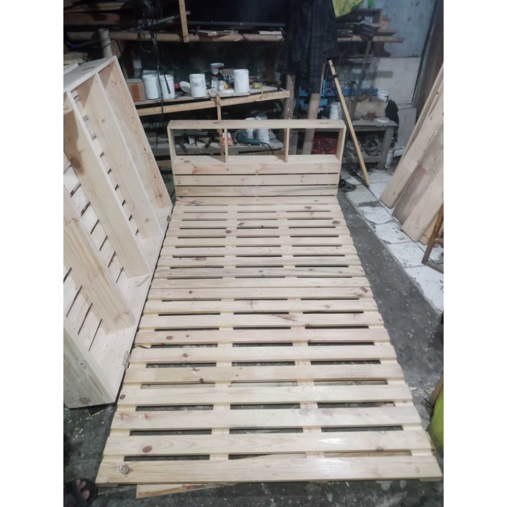 Divan pallet jati Belanda Dipan kayu palet aesthetic