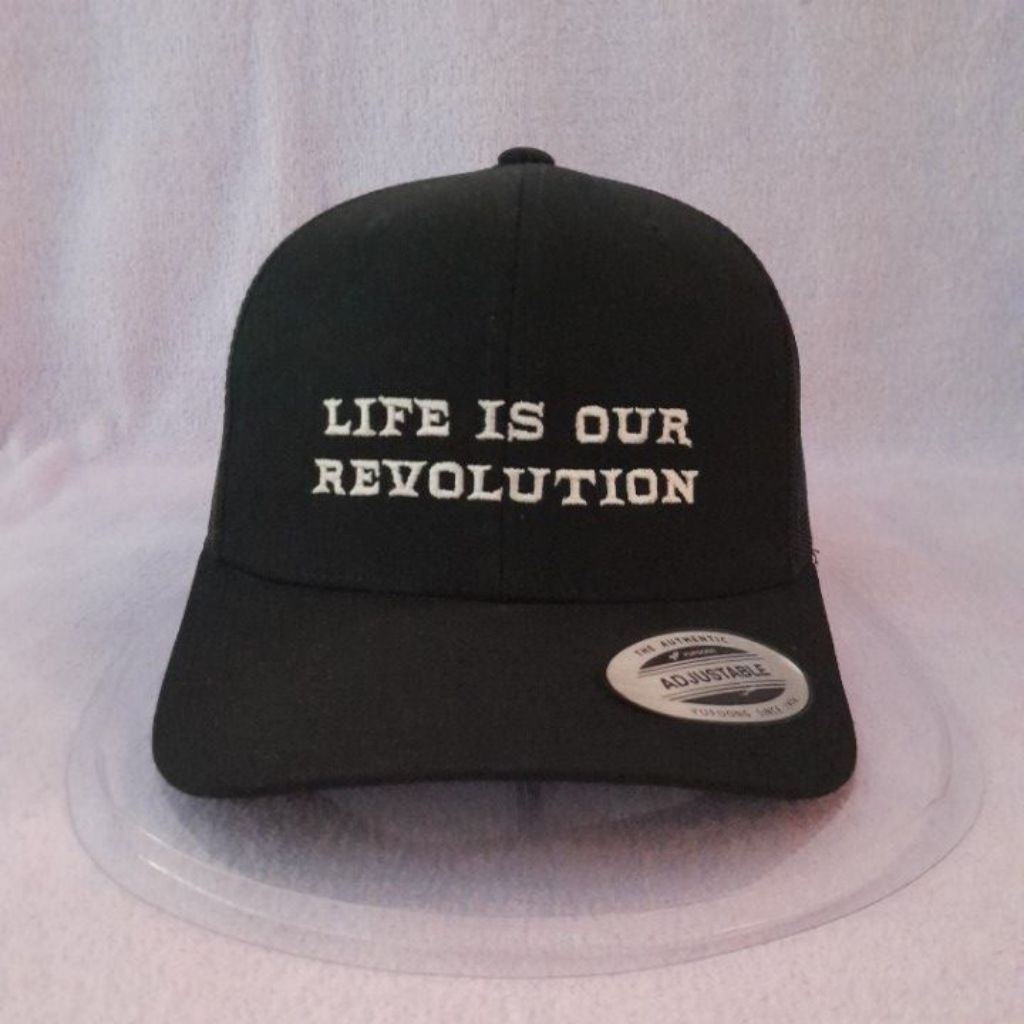 topi brand second ( CLASSICS YUPOONG )