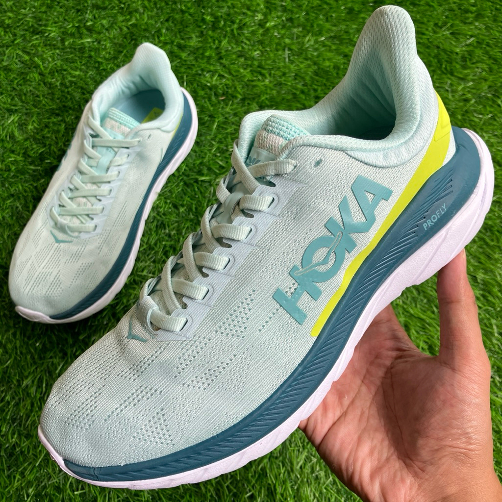 HOKA One One Mach 4 Blue Evening Primerose Running Shoes size 41