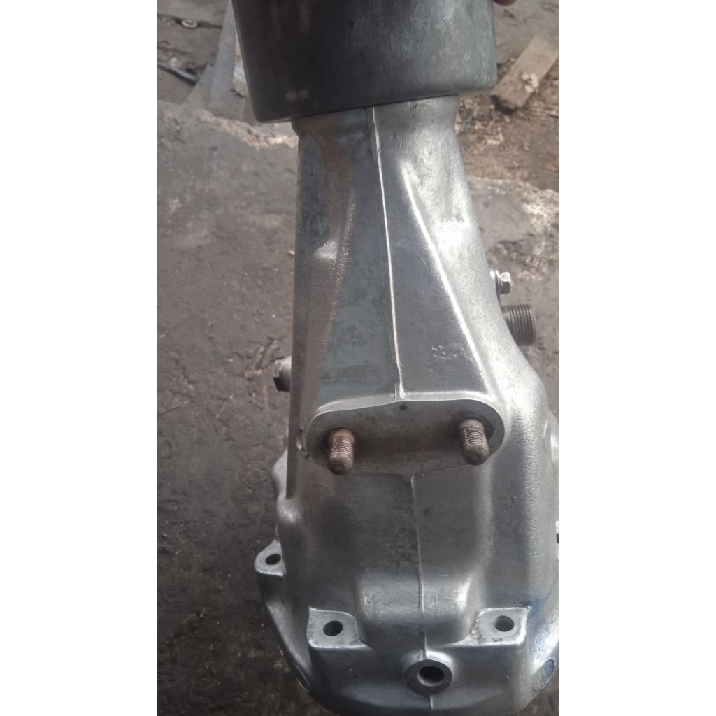Corongan Belakang Transmisi L300 Diesel