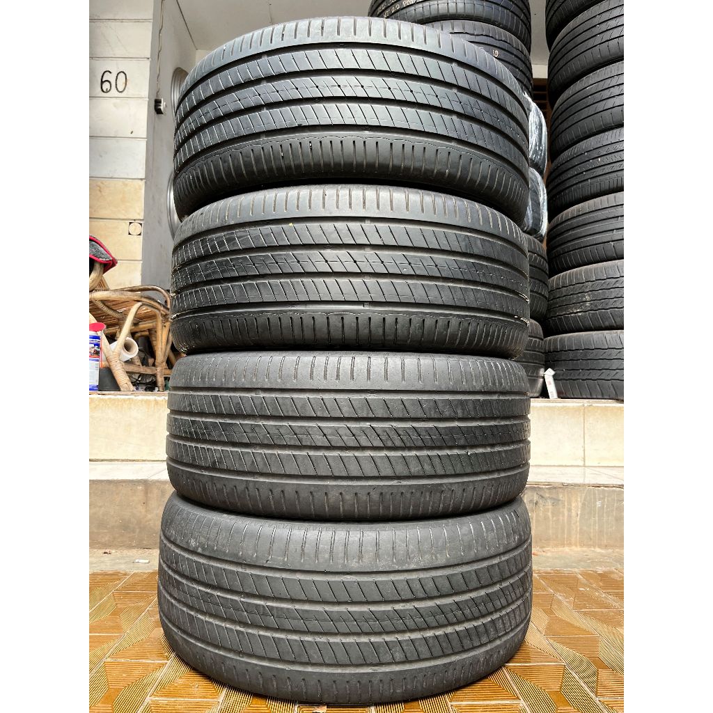 Ban Continental Ultra Contact UC 7 235 50 r18 4Pcs