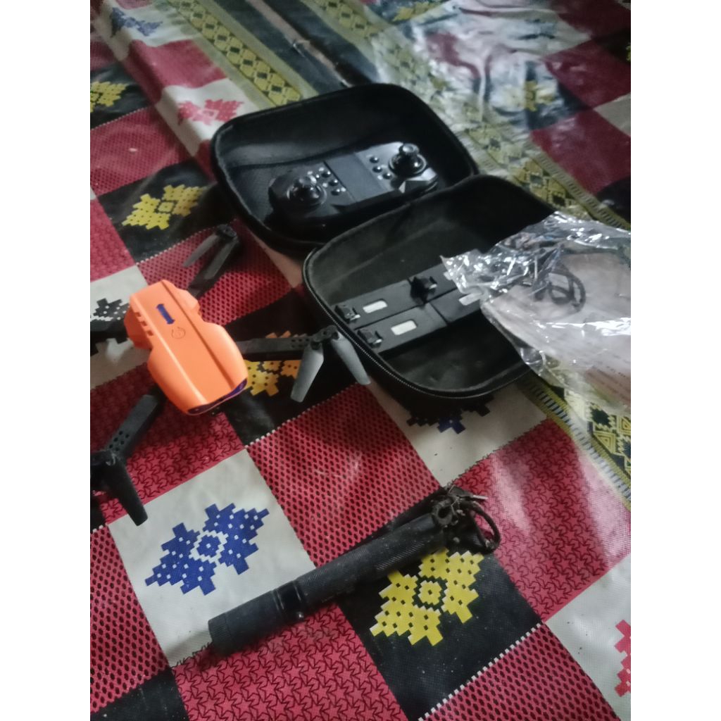 DRON E99