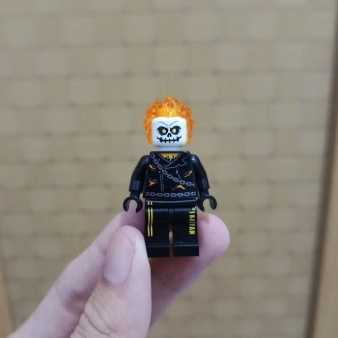 Lego minifigure Ghost Rider chain belt