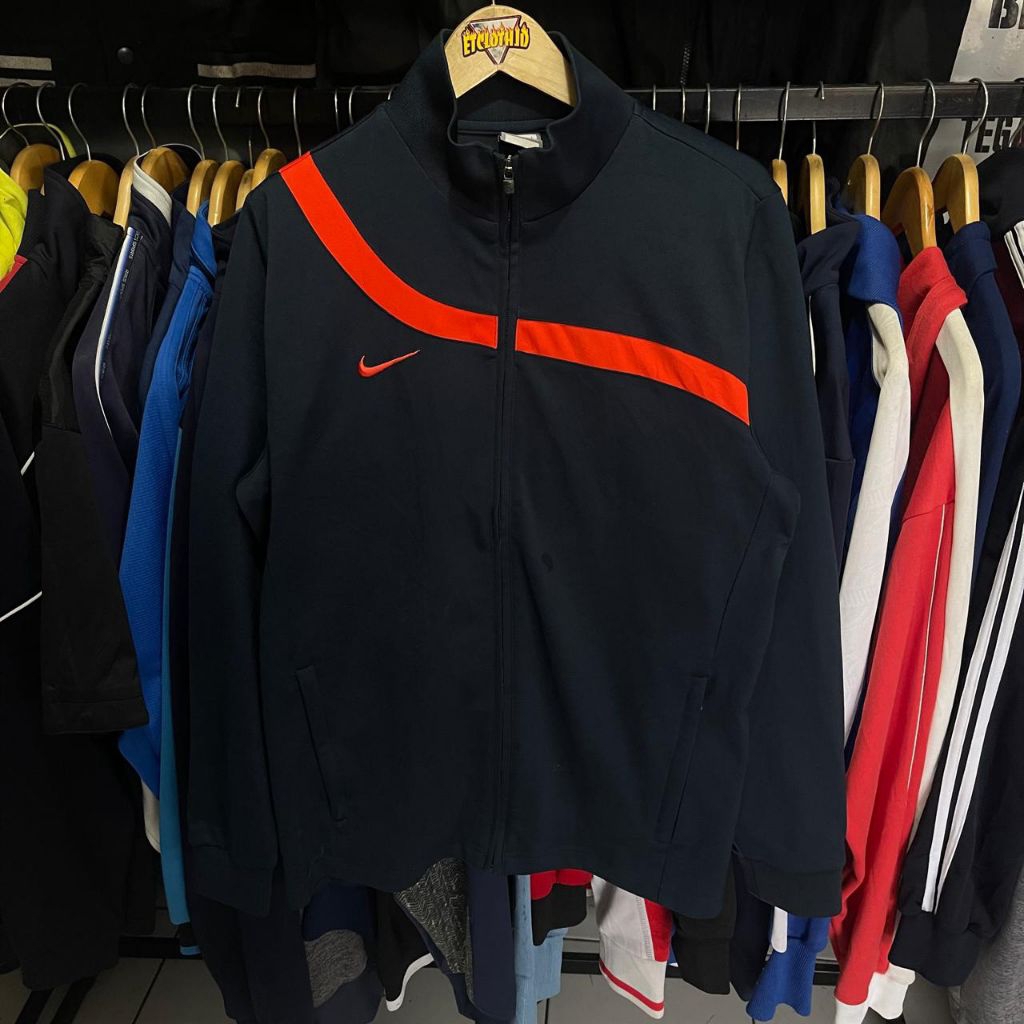 Tracktop Nike