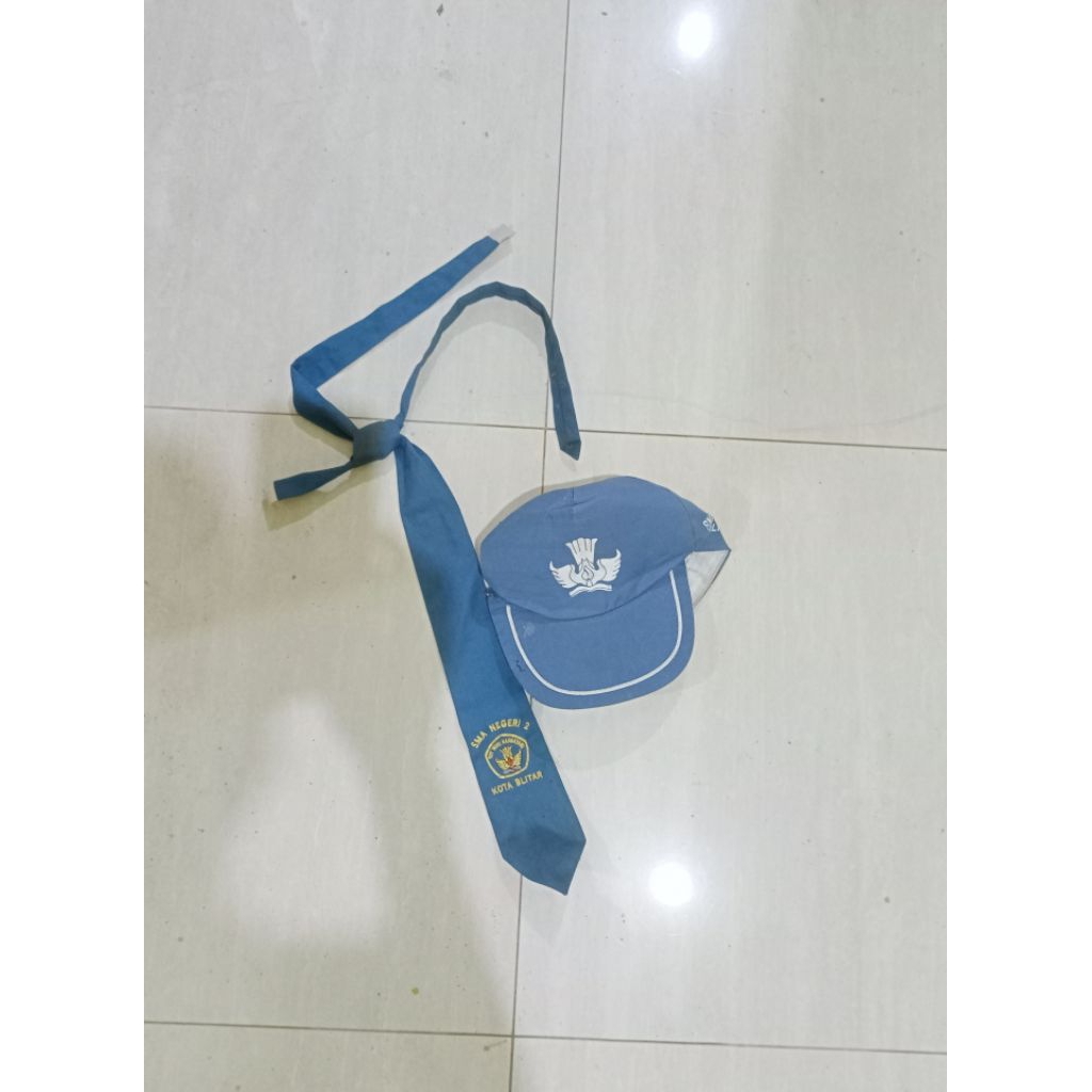 dasi topi SMA seragam sma