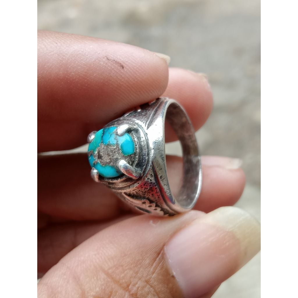 Batu Pirus Persia Lawasan Ring Perak Motif Kujang