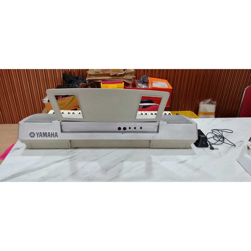 YAMAHA Portatone Keyboard PSR-450 SECOND