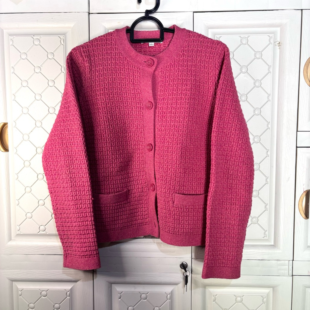 [ Preloved ] UNIQLO - Knitted Short Striped Jacket Tweed Cardigan in Pink Size L