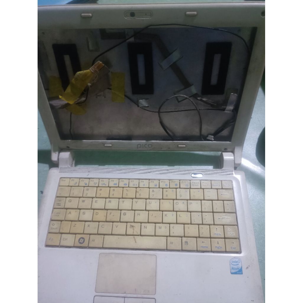 Notebook axioo 10 " kondisi mati total (matot)