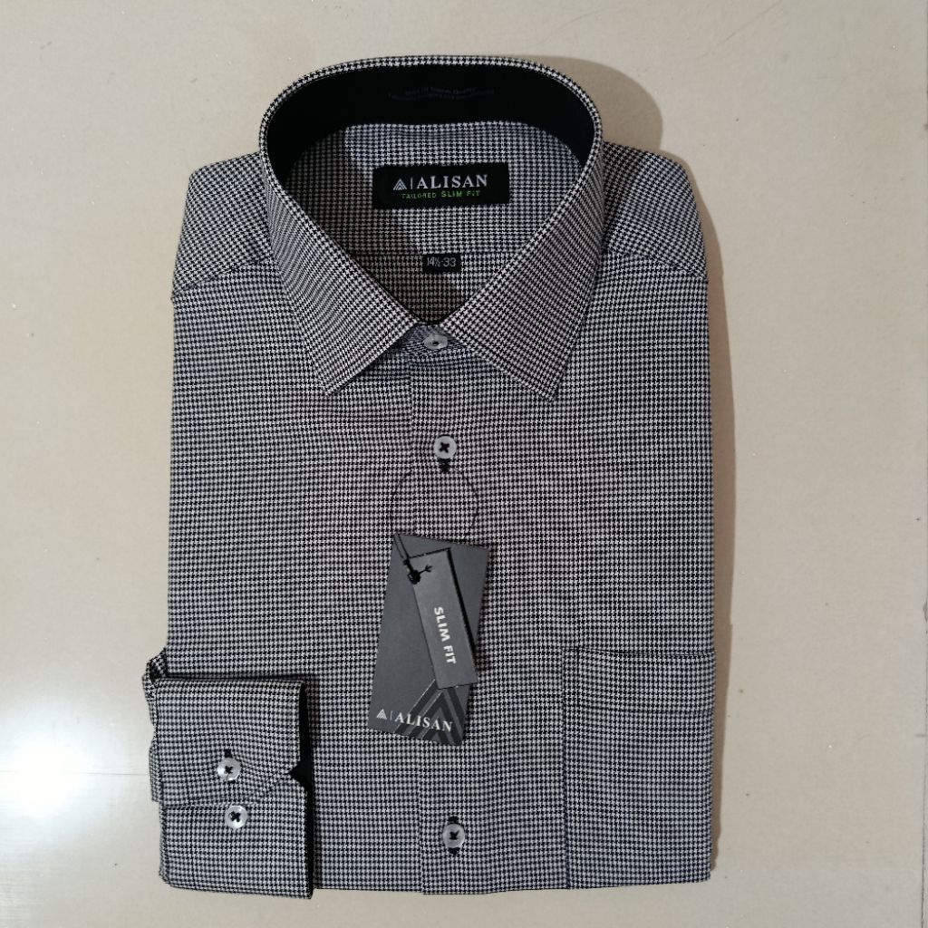 LENGAN PANJANG ALISAN Kemeja Pria Motif Bintik Kombinasi Hitam Slimfit