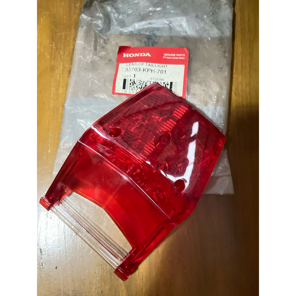 33703-KPH-701 MIKA LENSA KACA LAMPU BELAKANG STOPLAMP STOP LAMP SUPRA X 125 OLD LAMA Batman ORIGINAL