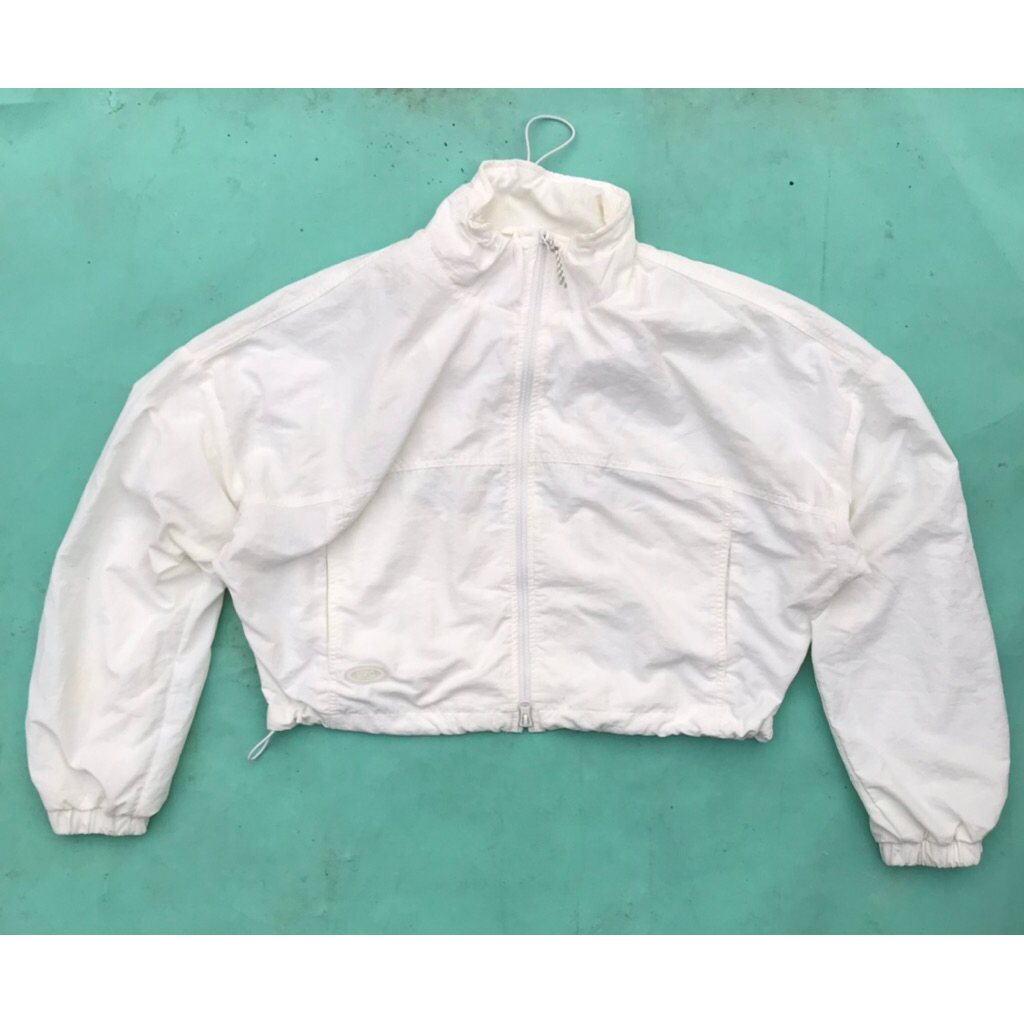 Jaket Running Wanita Putih Spao