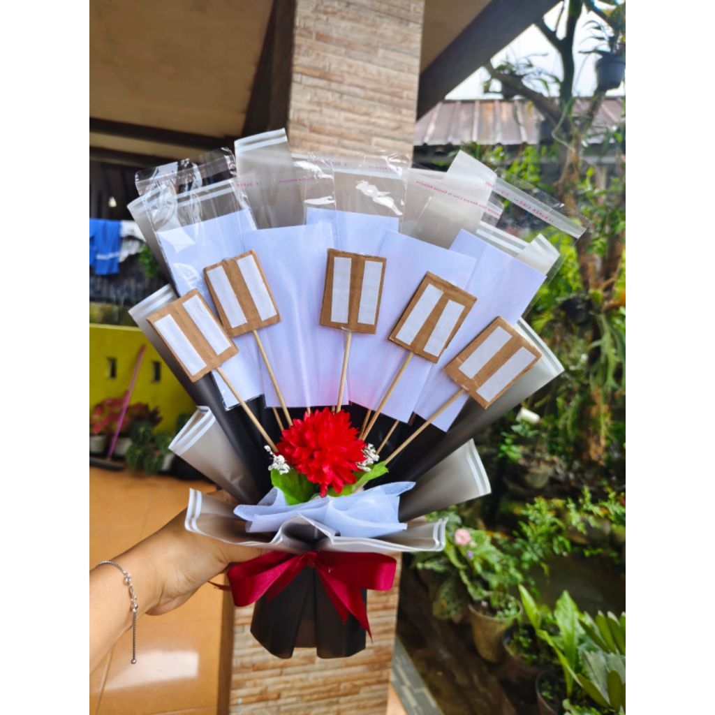 buket gradasi kombinasi 5 stik uang 5stik snack/kopi/jajanan dll