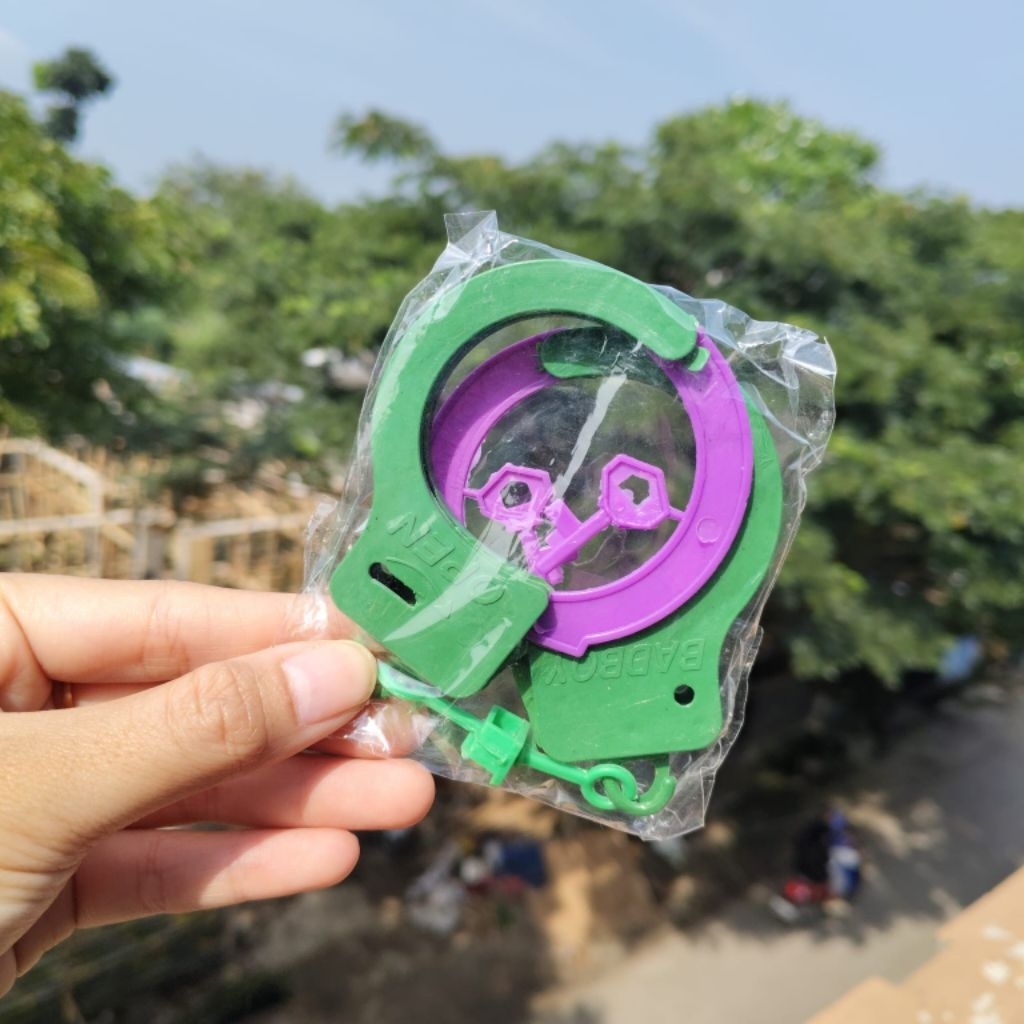 mainan anak borgol-borgolan / borgol plastik