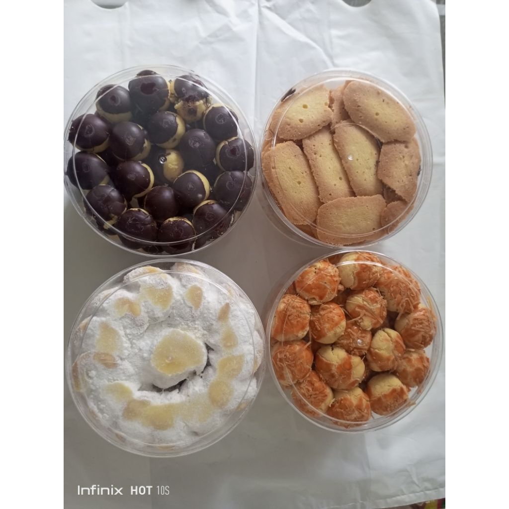 Nastar keju, Nastar coklat, Putri salju, Lidah kucing dan Kastengel