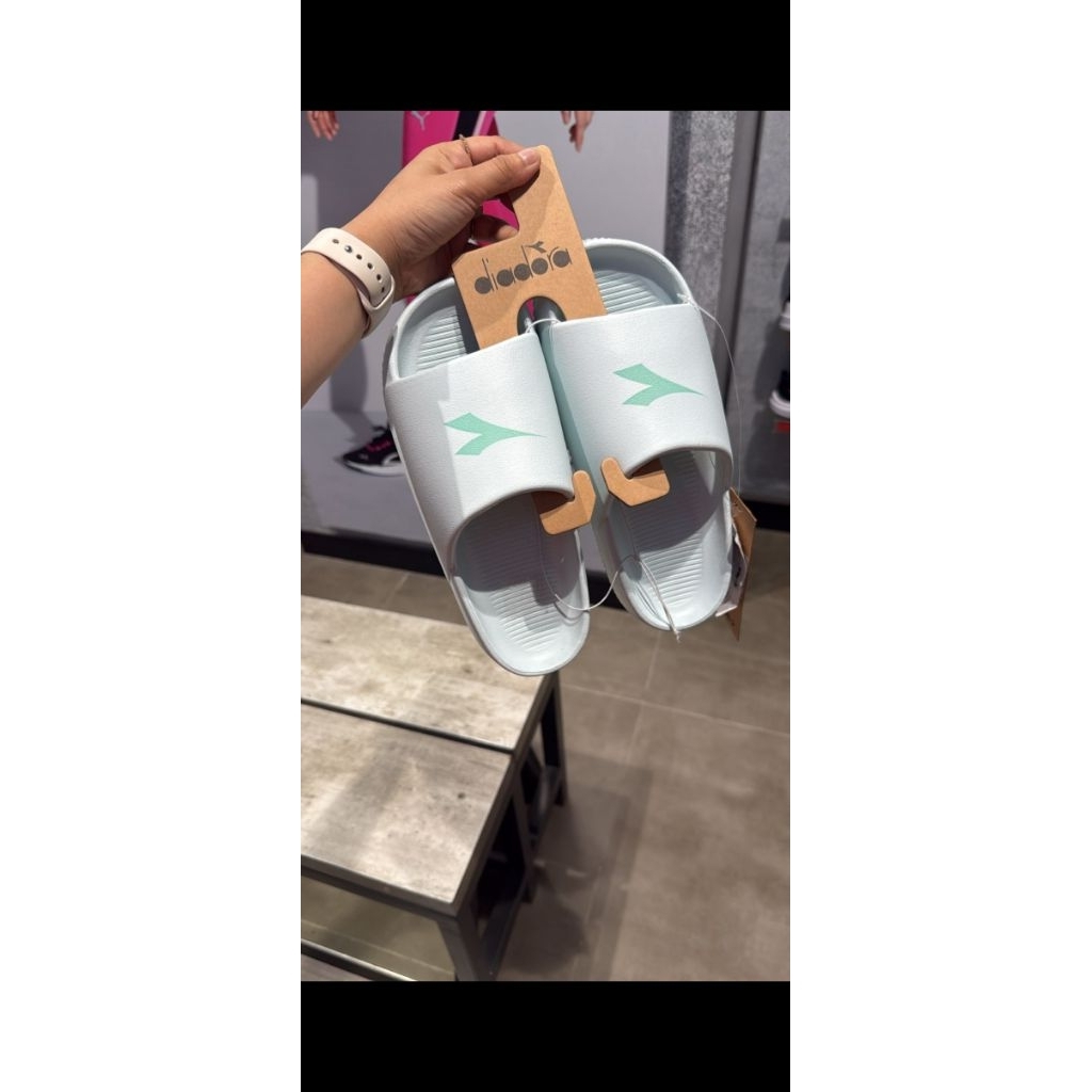 Diadora Sandal Wanita