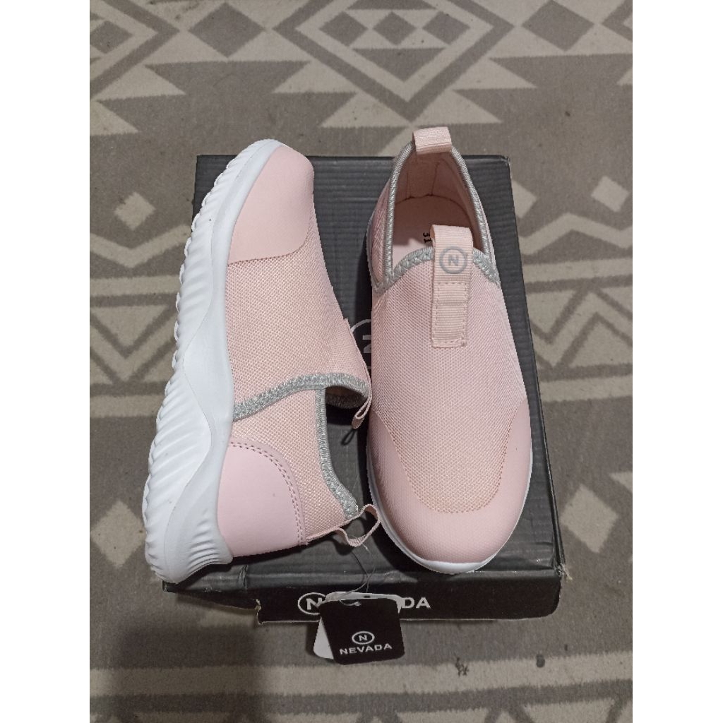 [SALE] SEPATU ANAK PEREMPUAN || SLIPON CASUAL KIDS NEVADA