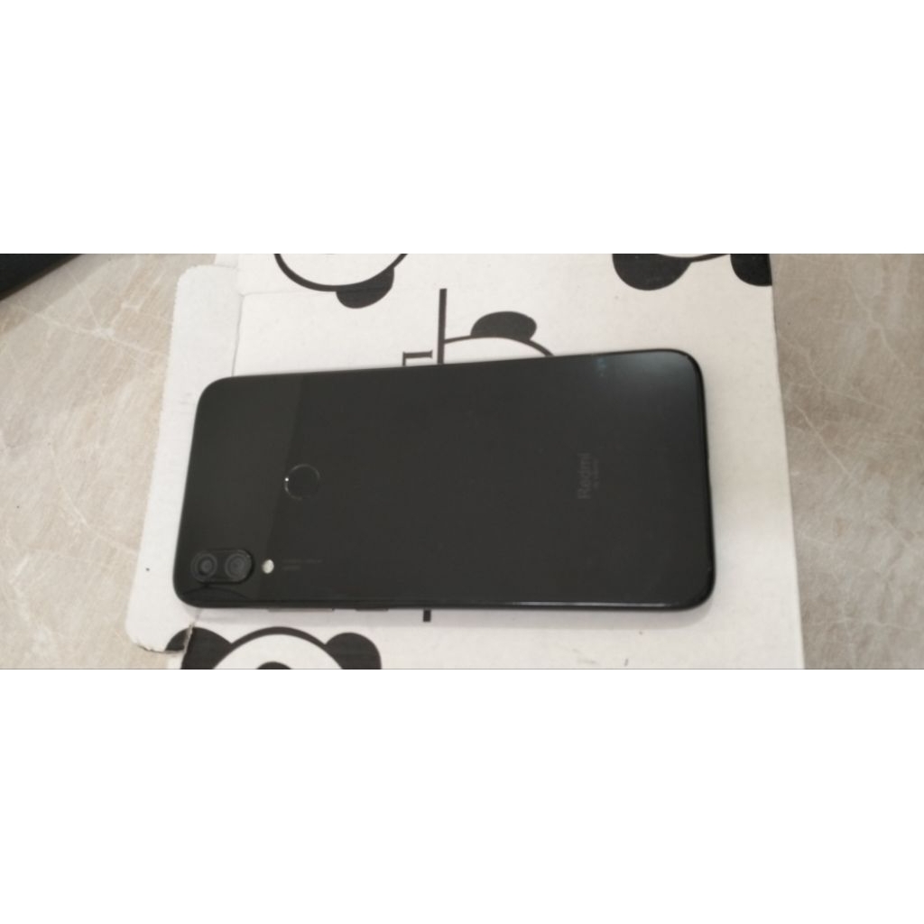 redmi note 7 4/64 minusnya cuma backdor belakang lainya aman