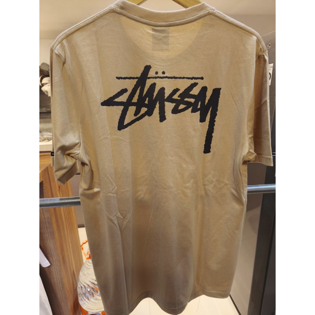 St*ssy kaos warna coksu cream