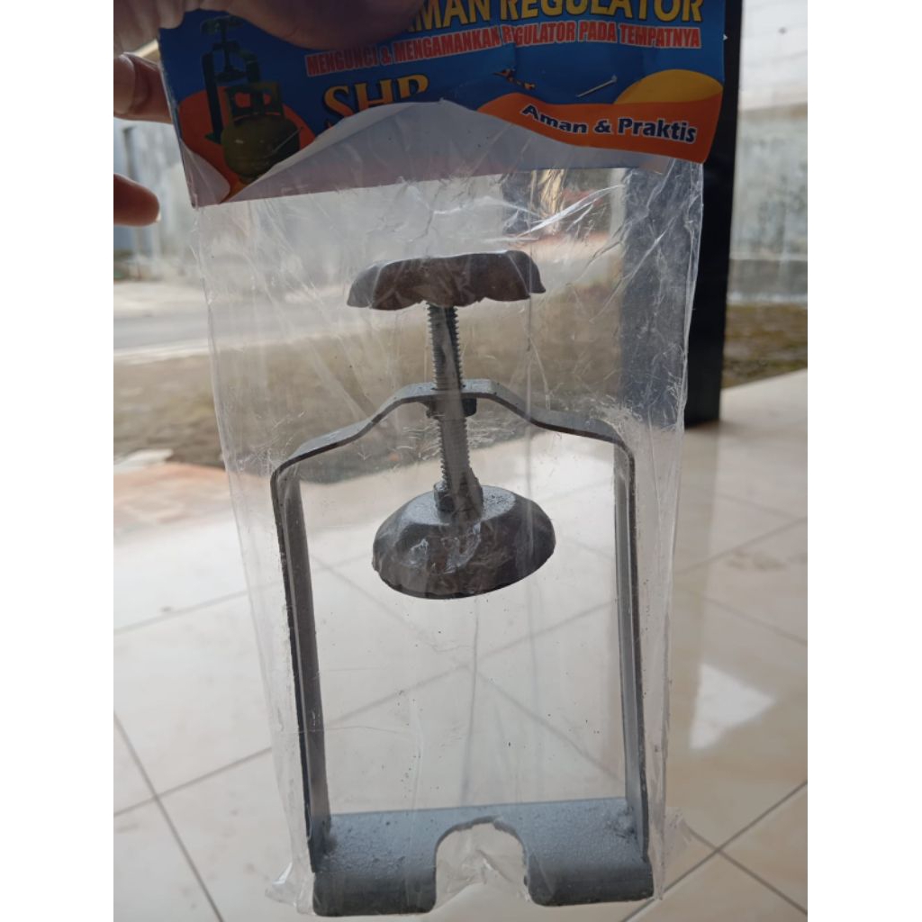 pengaman Gas elpiji 3kg/12kg pengunci regulator Gas elpiji