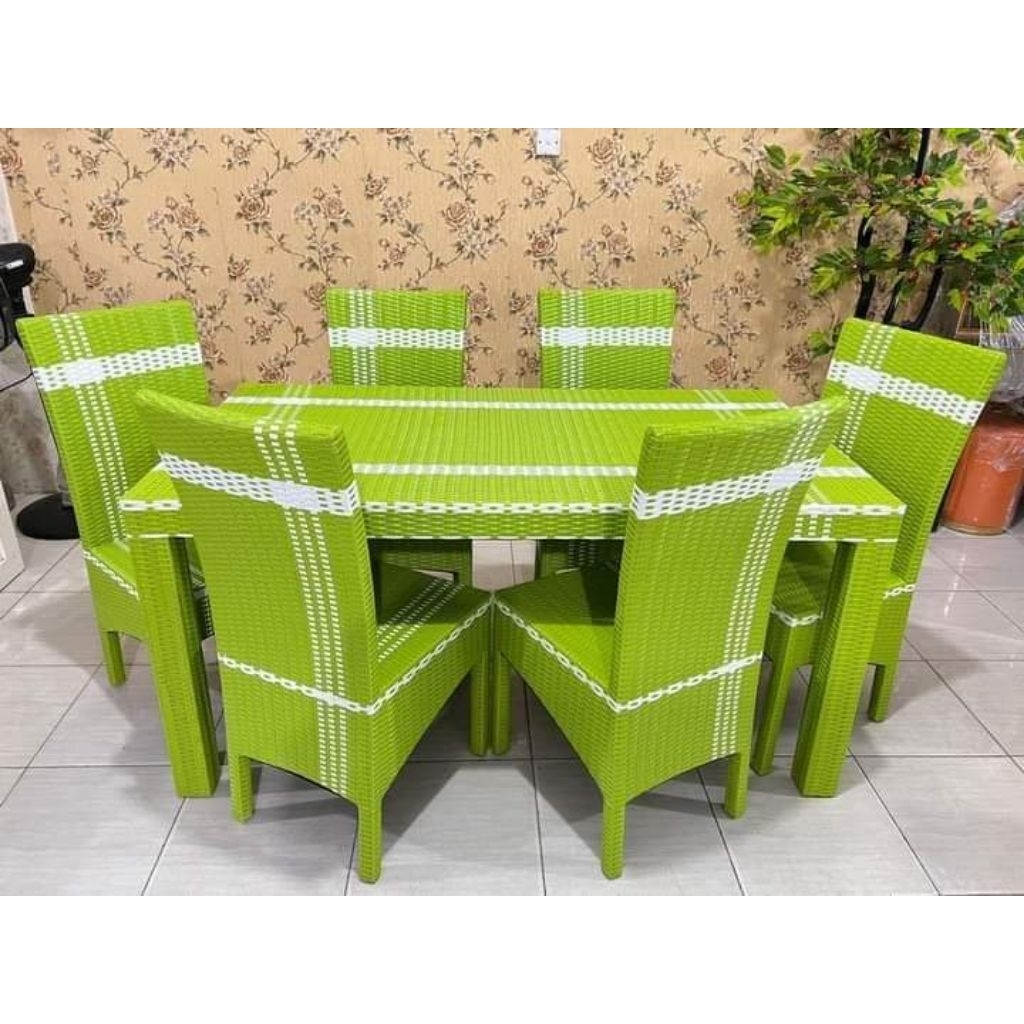 Meja makan kursi 6 rotan sintetis