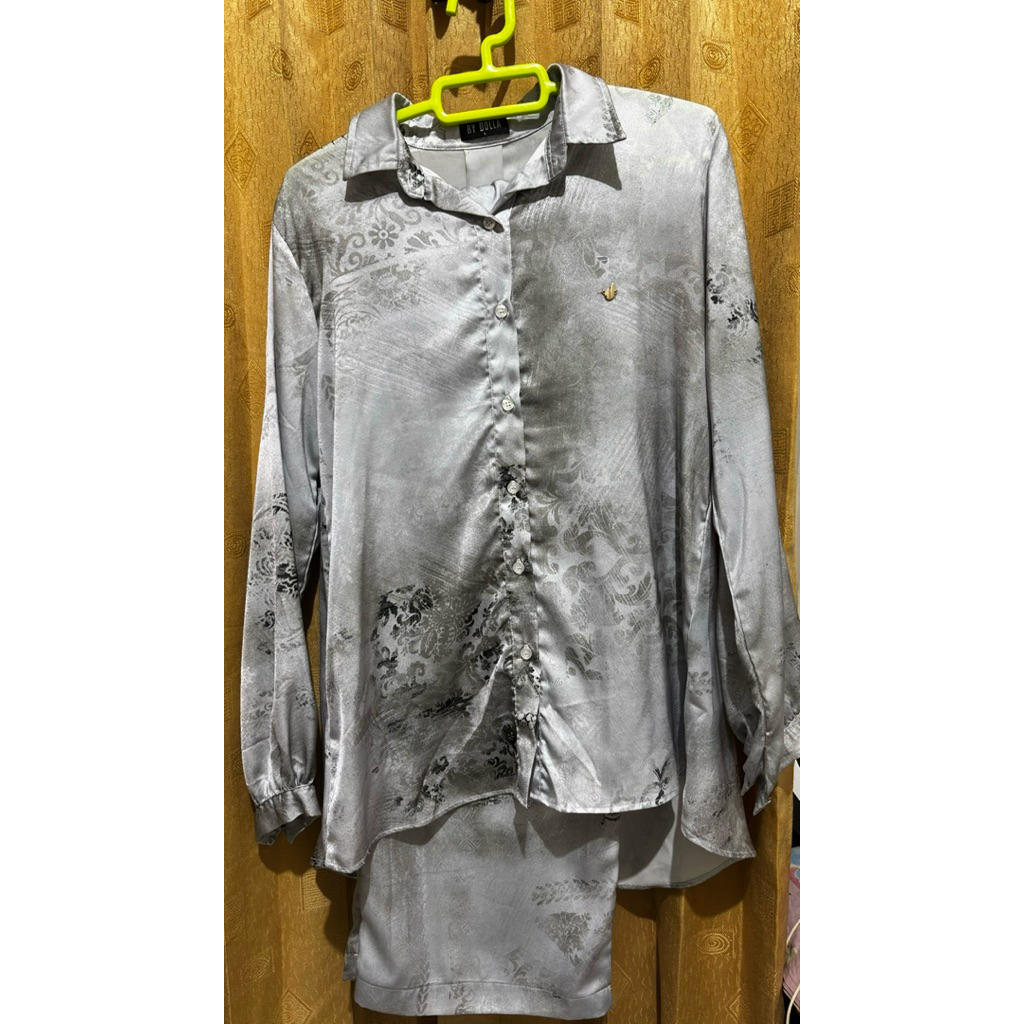 preloved set baju dan celana by Dolla