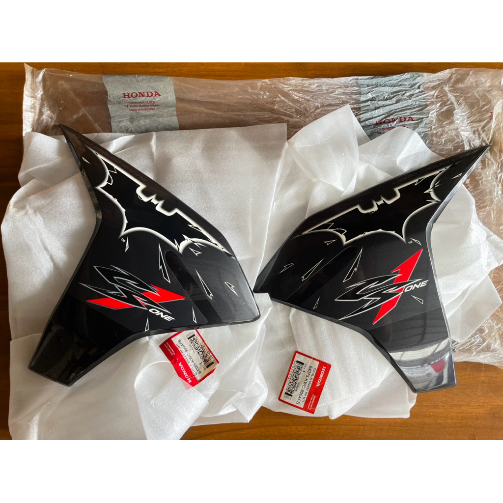 SHROUD SAYAP LUAR CS1 KANAN KIRI ORIGINAL AHM Wdisi Batman 64375-KWC-900AFB 64385-KWC-900AFB Cowl Sa