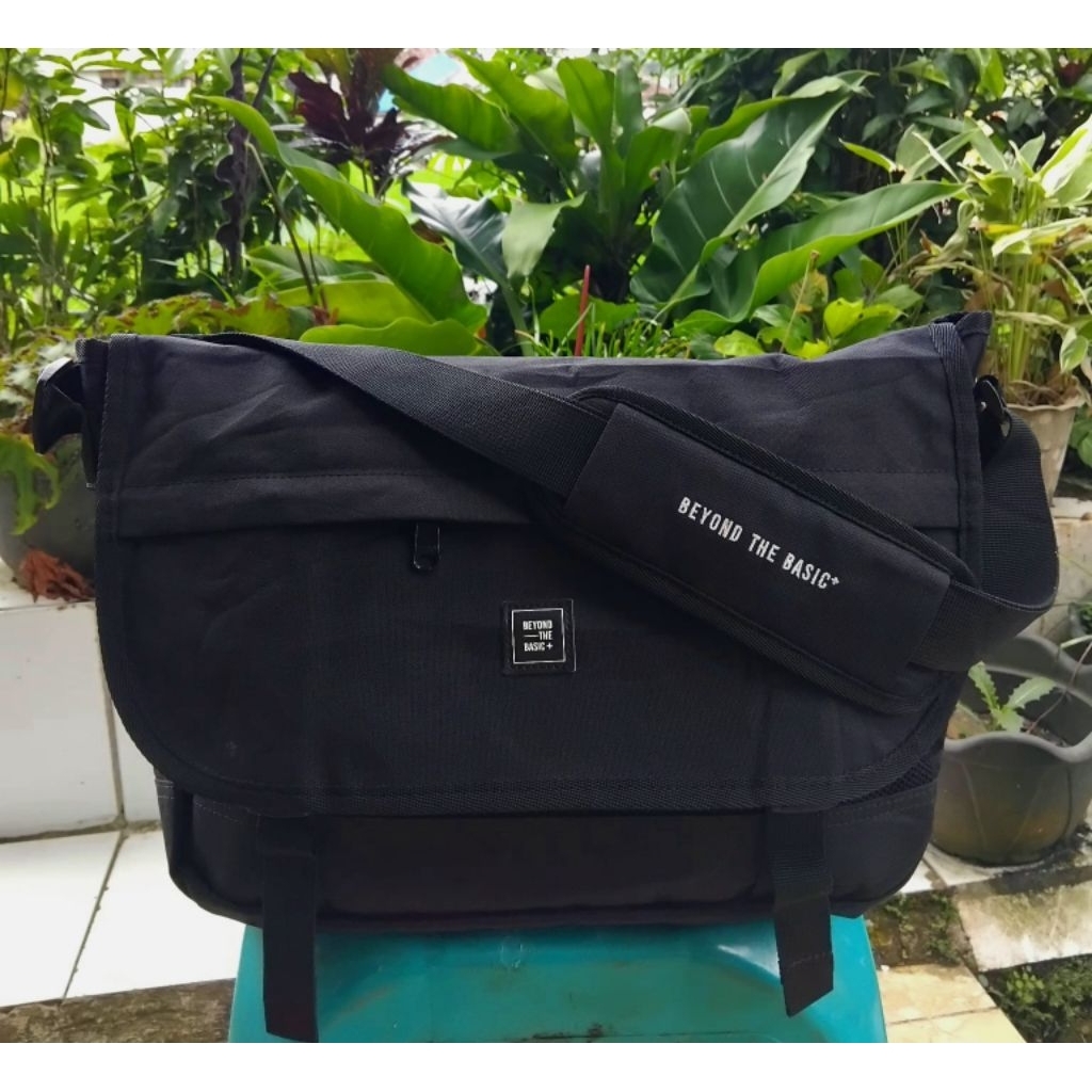 Messenger bag slingbag SPAO original
