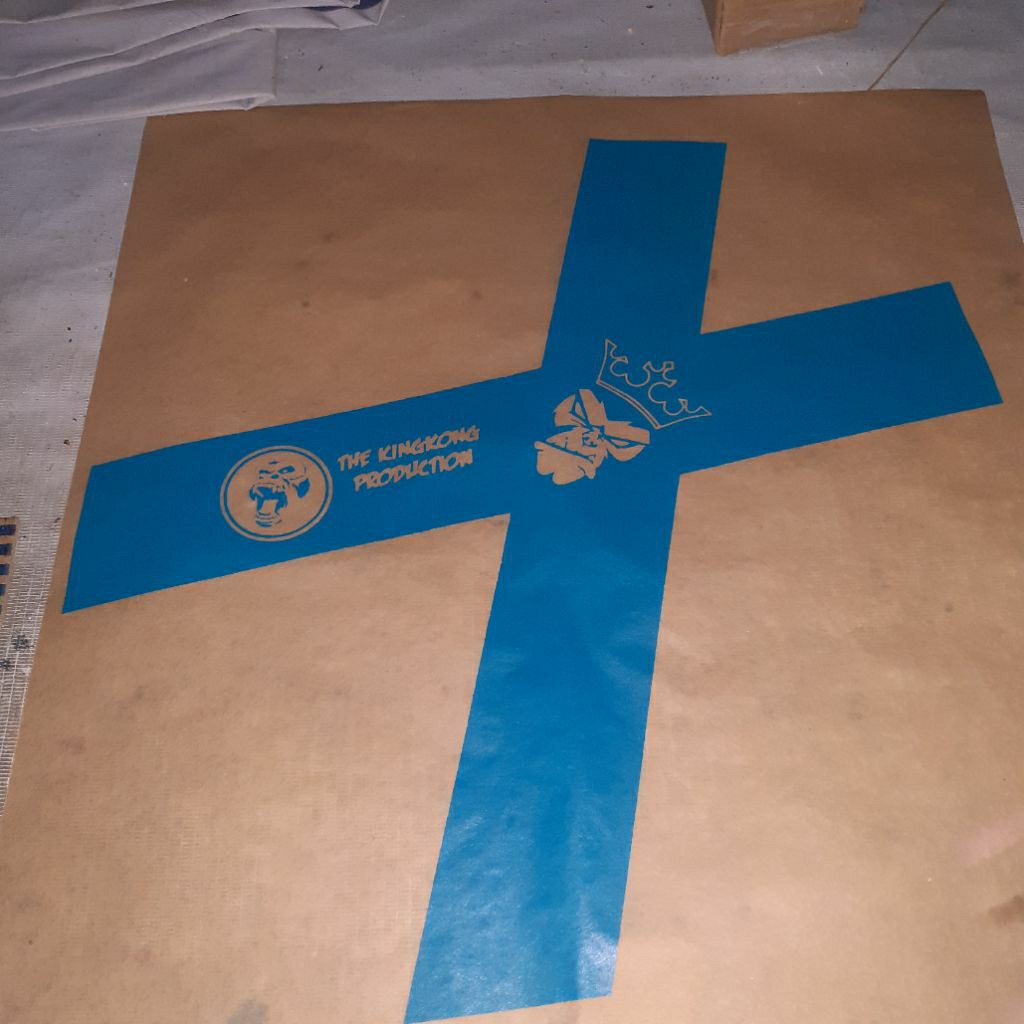 kertas layangan sablon motif x lito coklat untuk layangan seot