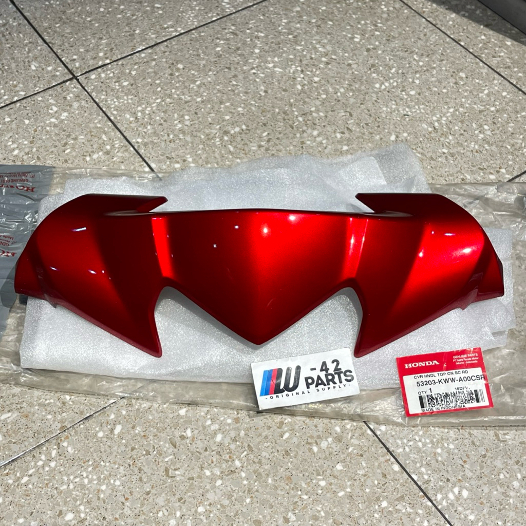 COVER VISOR BATOK ATAS LAMPU SPEEDOMETER REVO ABSOLUTE REVO 110 DX MERAH MARON METALIK ORIGINAL AHM 