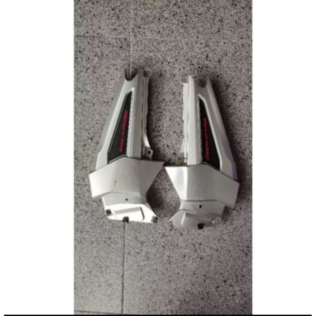 COVER BODY SAMPING TUTUP AKI YAMAHA BYSON SECOND ORIGINAL COPOTAN