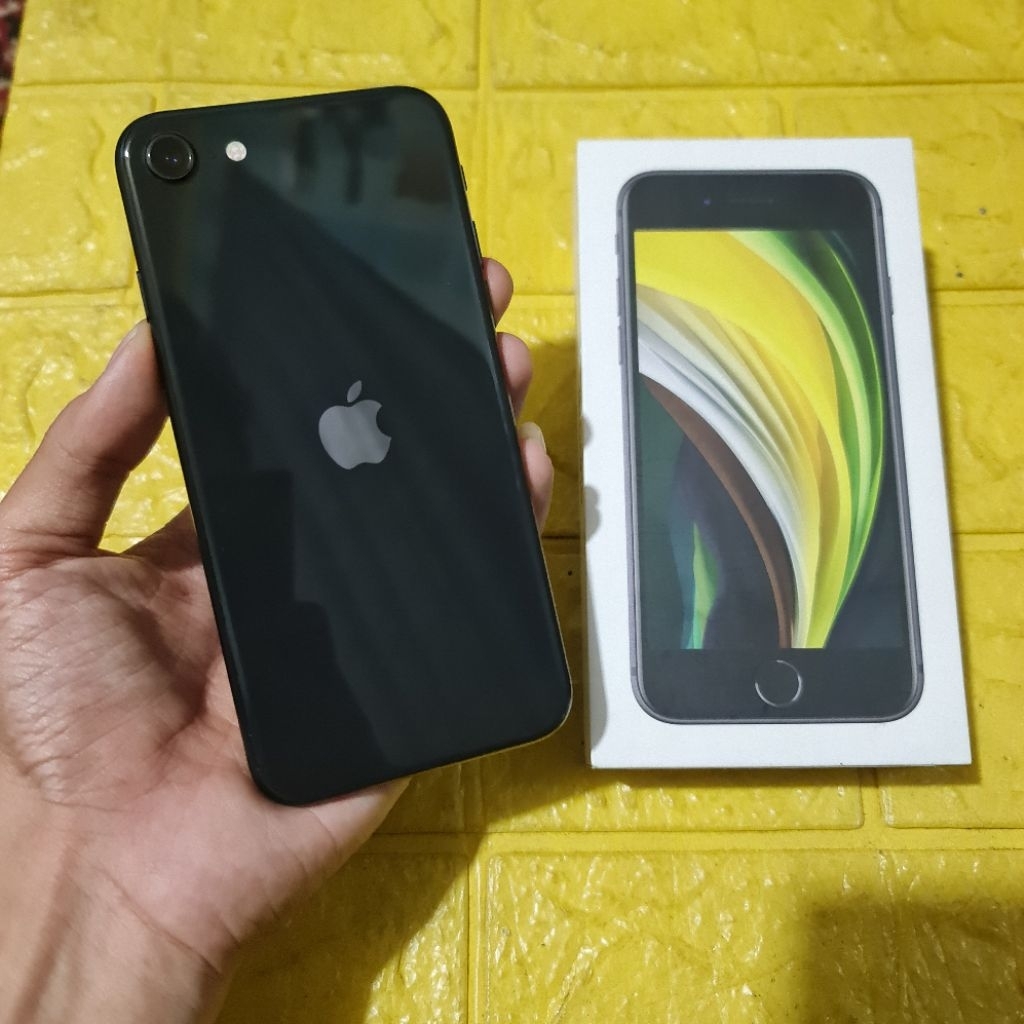 Iphone SE rom 64GB resmi iBox